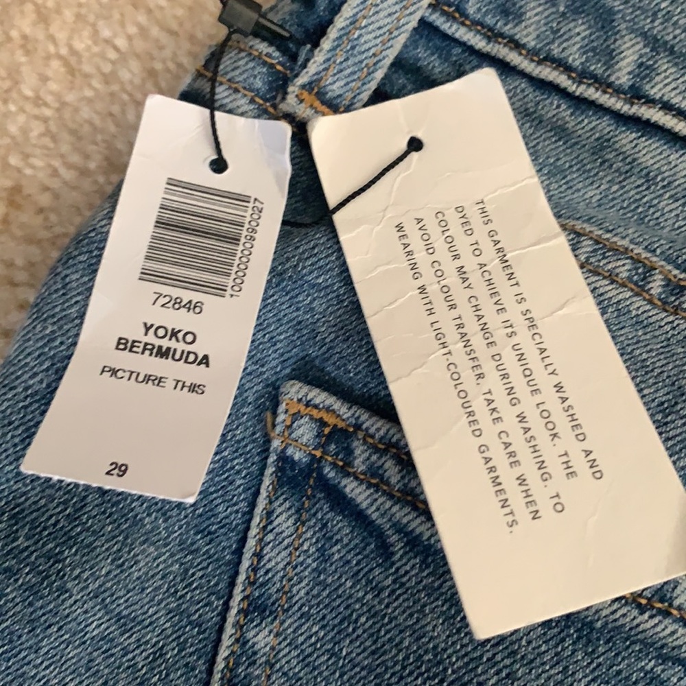 Denim Forum Jean Short - Picture 9 of 16